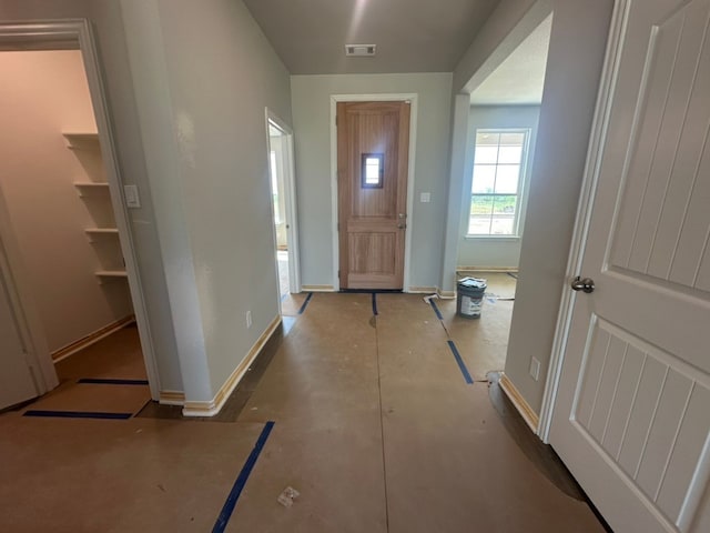 2471 Blackjack Oak Rd, Oak Ridge, TX 75161 - foyer entrance with baseboards