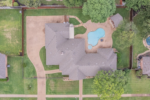 drone / aerial view of a pool