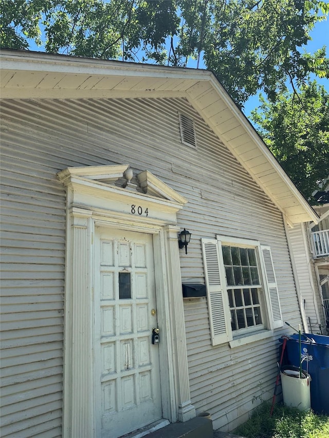 view of entrance to property