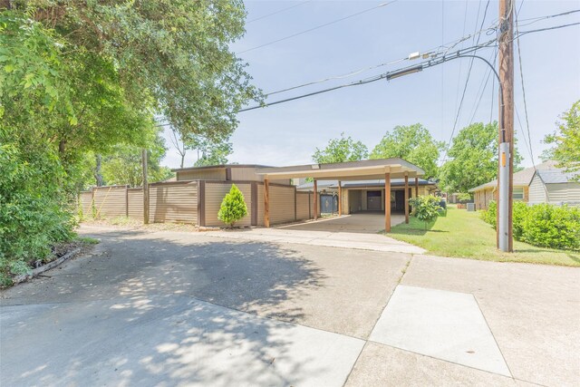 2418 Ingleside Dr, Grand Prairie, TX 75050 - view of pool