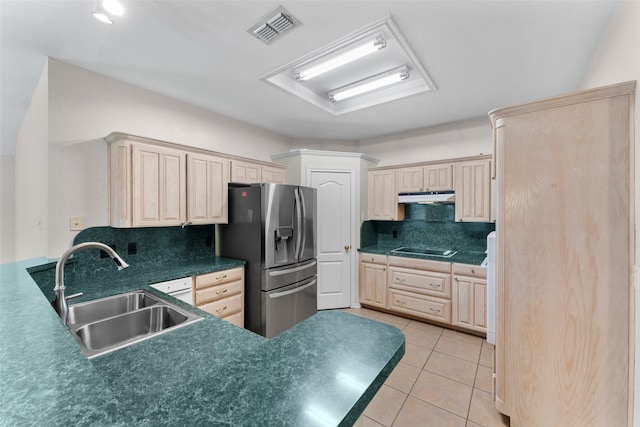 7632 Arbor Ridge Ct, Fort Worth, TX 76112 - kitchen featuring a sink, under cabinet range hood, stainless steel fridge with ice dispenser, decorative backsplash, and light brown cabinetry