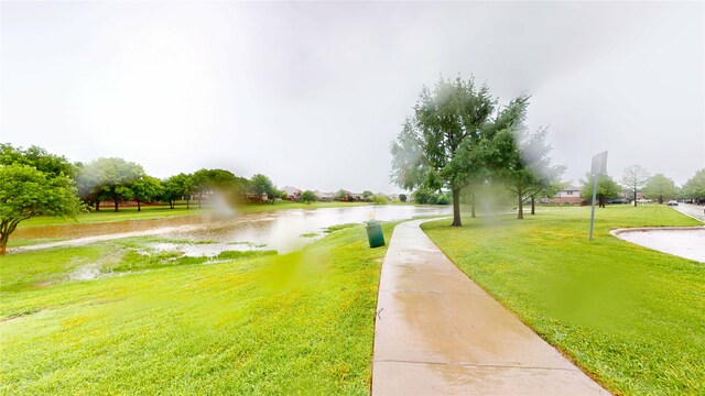 760 Catalpa Rd, Saginaw, TX 76131 - surrounding community featuring a water view and a lawn