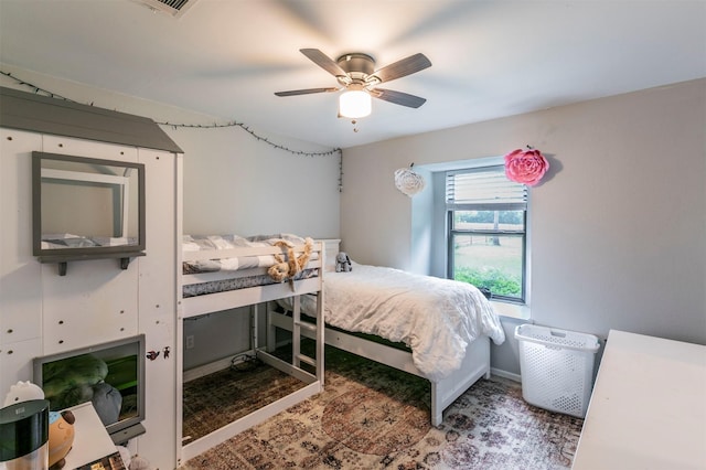 bedroom featuring a ceiling fan