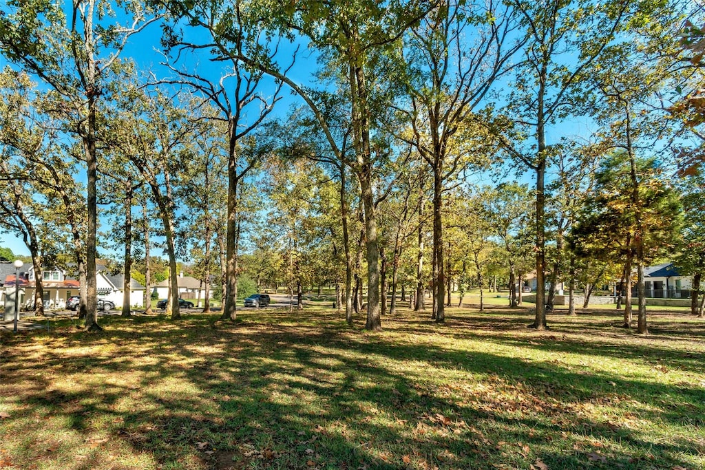 417 Saint Andrews Dr, Mabank, TX 75156