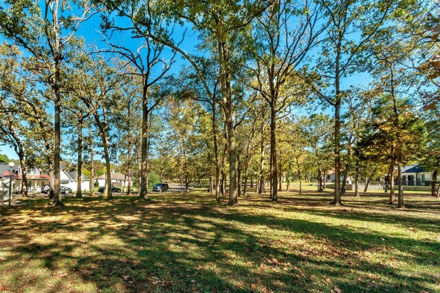 417 Saint Andrews Dr, Mabank, TX 75156