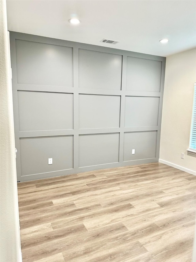 303 Third, Lindsay, TX 76250 - closet with visible vents