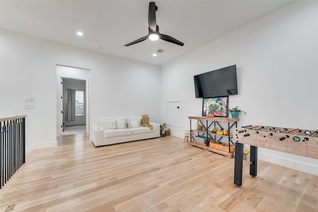 playroom featuring ceiling fan, recessed lighting, baseboards, light wood-type flooring, and visible vents