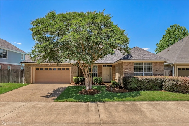 174 Hallette Dr, Shreveport, LA 71115 - single story home featuring concrete driveway, brick siding, and fence