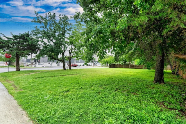 610 E Sanford St, Arlington, TX 76011