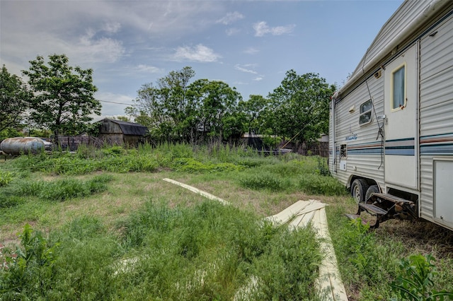 307 W Front St, Sunset, TX 76270 - view of yard