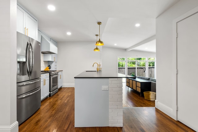8831 Lanarkshire Dr, Dallas, TX 75238 - kitchen with appliances with stainless steel finishes, dark countertops, a sink, tasteful backsplash, and dark wood finished floors