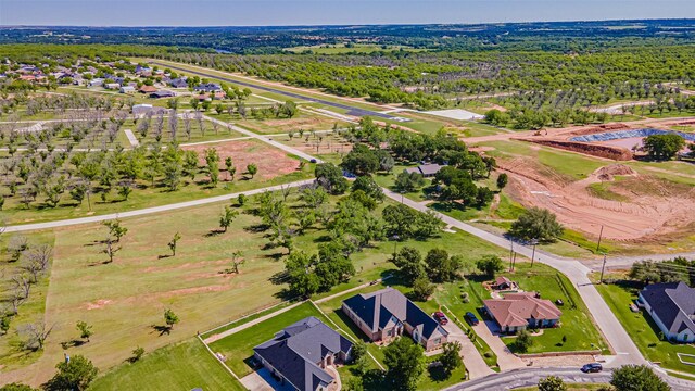 8433 W Landings Rd, Granbury, TX 76049