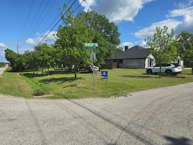 511 Beavers Dr, Southmayd, TX 75092