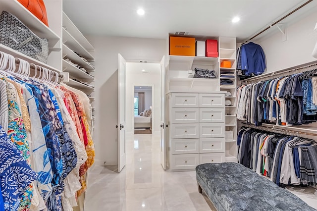 122 Hansma, Weatherford, TX 76087 - spacious closet with visible vents