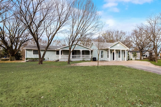 875 Country Club Rd, Lucas, TX 75002 - view of front facade featuring covered porch, aphalt driveway, and a front lawn