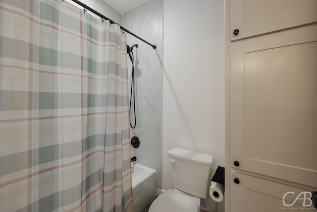 7001 Breezeway Dr, Abilene, TX 79606 - bathroom featuring toilet and shower / bath combination with curtain