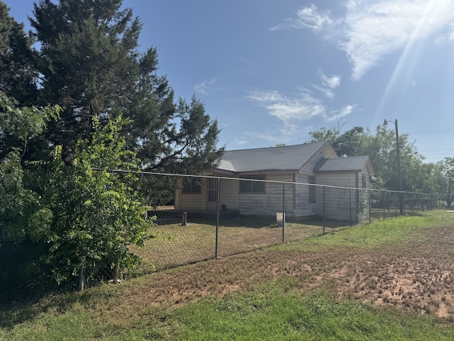 2466 Green St, Abilene, TX 79603 - view of back of house
