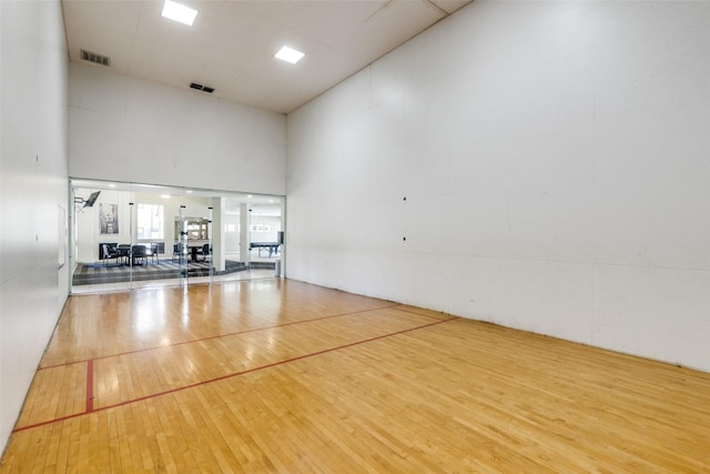 1200 Harwell Dr Unit 1924, Arlington, TX 76011 - surrounding community with a high ceiling