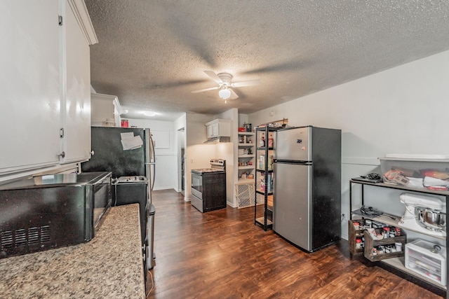 1941 Michael Ct, Pelican Bay, TX 76020 - kitchen featuring freestanding refrigerator, a textured ceiling, dark wood-type flooring, electric stove, and black microwave