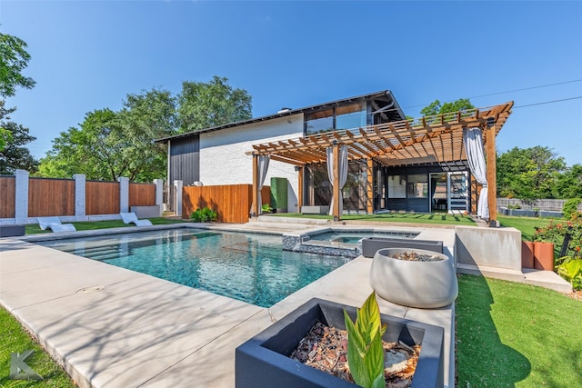 718 Byrd Dr, Abilene, TX 79601 - view of swimming pool with a pergola, fence, a pool with connected hot tub, and a fire pit
