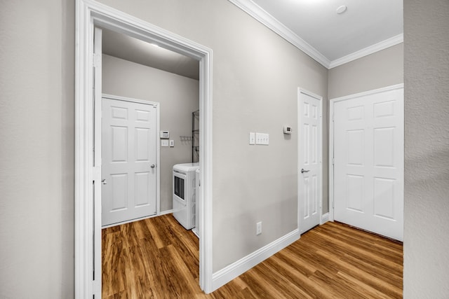 6224 Madrone Ct, Plano, TX 75074 - hall with crown molding, wood finished floors, and baseboards