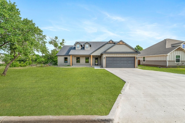 1007 Westwood, Graham, TX 76450 - modern farmhouse with a front lawn, a porch, driveway, and a garage
