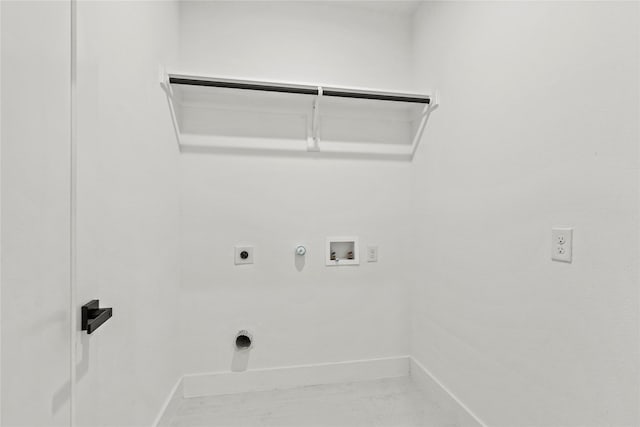 7819 Brownsville Ave, Dallas, TX 75216 - clothes washing area featuring baseboards, washer hookup, hookup for a gas dryer, hookup for an electric dryer, and laundry area