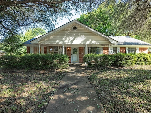 113 Delmore Dr, Hillsboro, TX 76645 - view of front of property featuring brick siding