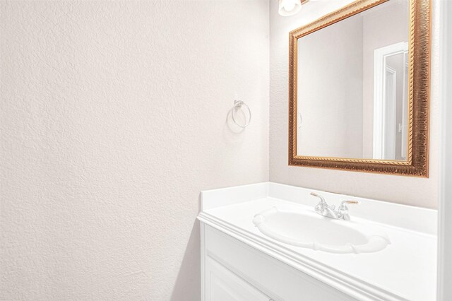 4600 Winter Park Dr, Richardson, TX 75082 - bedroom with light carpet and ceiling fan