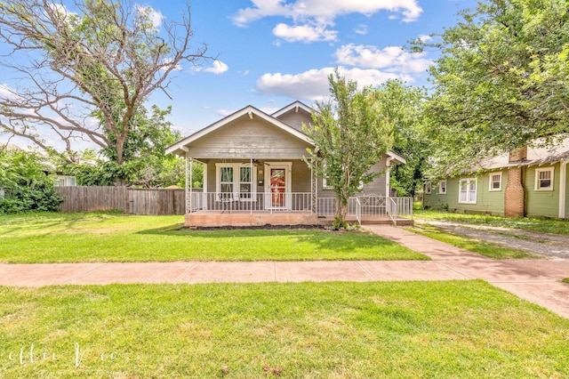 741 Vine St, Abilene, TX 79602 - bungalow featuring a porch and a ceiling fan