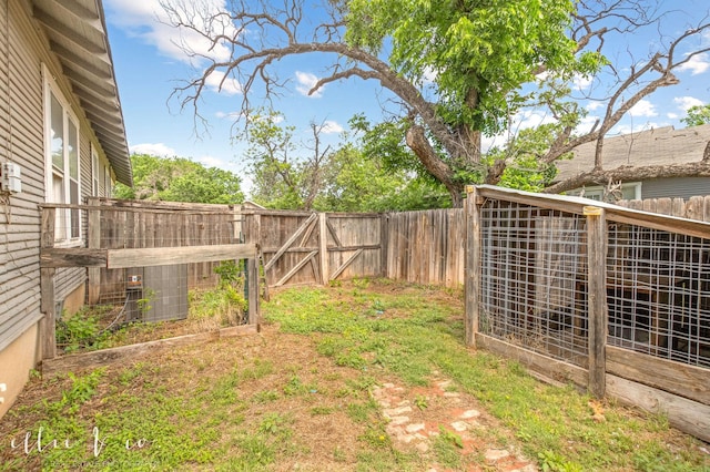 741 Vine St, Abilene, TX 79602 - view of fenced backyard