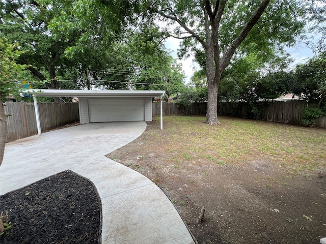 2721 San Marcus Ave, Dallas, TX 75228 - view of yard featuring concrete driveway