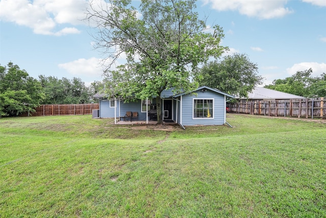 1015 Van Winkle St, Weatherford, TX 76086 - back of house featuring a patio
