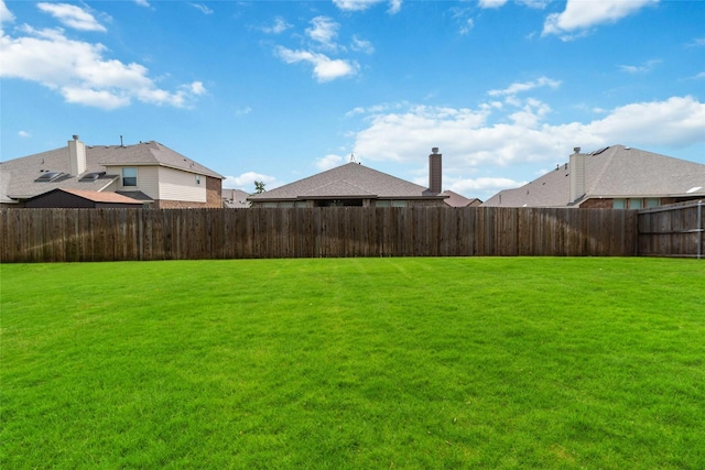 1112 Crest Ridge Dr, Glenn Heights, TX 75154 - view of yard