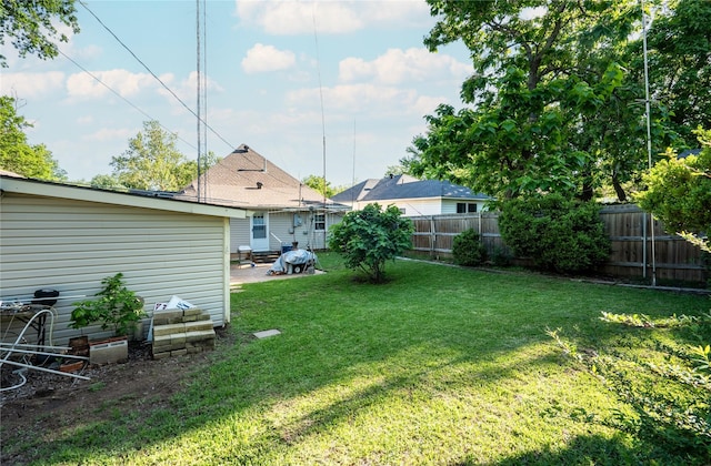 1501 W Crawford St W, Denison, TX 75020 - view of yard with fence