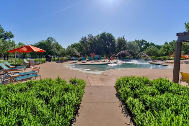 9415 Royal Forest Dr, Oak Point, TX 75068 - community pool with a patio