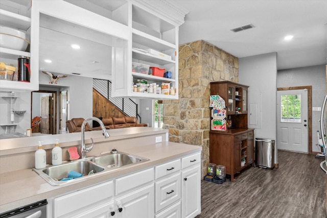 200 County Road 1574, Alba, TX 75410 - kitchen with a sink, open shelves, dark wood-type flooring, visible vents, and light countertops
