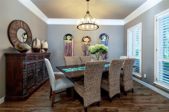 3528 Clubgate Dr, Fort Worth, TX 76137 - dining area featuring an inviting chandelier, wood finished floors, baseboards, and crown molding