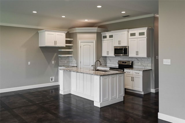 250 Martis Way, Abilene, TX 79602 - kitchen featuring a sink, tasteful backsplash, crown molding, baseboards, and appliances with stainless steel finishes