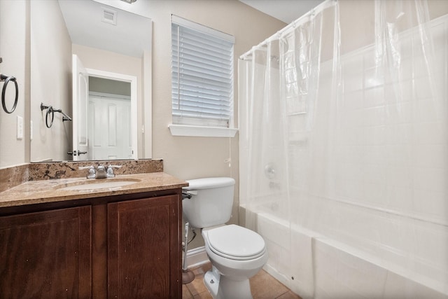 13336 Patito Pl Unit 7, Dallas, TX 75240 - full bath featuring toilet, shower / bath combo with shower curtain, vanity, visible vents, and tile patterned floors