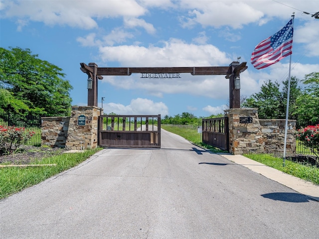 8631 Southern Shores Ct, Kemp, TX 75143