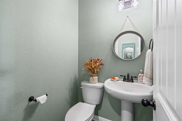 6093 S Fm 730, Decatur, TX 76234 - bathroom with toilet