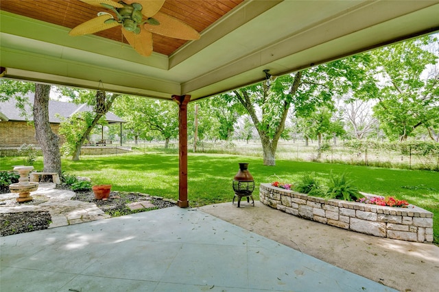 view of patio with ceiling fan