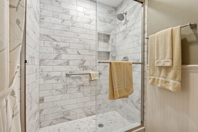 2177 Kessler Ct Unit 6, Dallas, TX 75208 - full bath featuring a stall shower