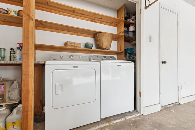 2177 Kessler Ct Unit 6, Dallas, TX 75208 - washroom featuring laundry area and separate washer and dryer
