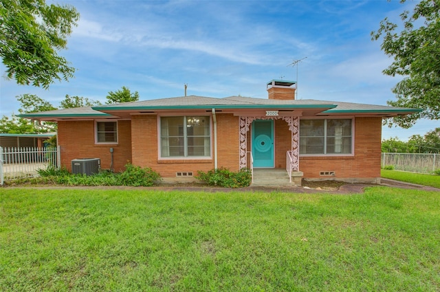2000 Standifer St, Fort Worth, TX 76164 - single story home featuring fence, a front lawn, and cooling unit
