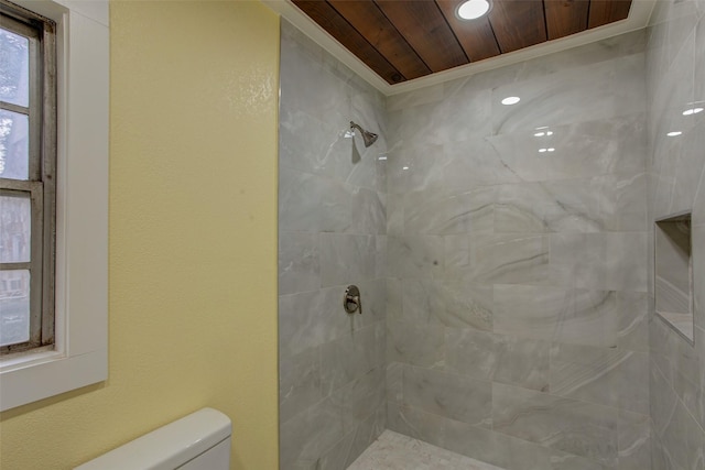 2000 Standifer St, Fort Worth, TX 76164 - full bath featuring toilet, a tile shower, recessed lighting, and wood ceiling