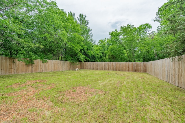 309 James St, Terrell, TX 75160 - view of yard