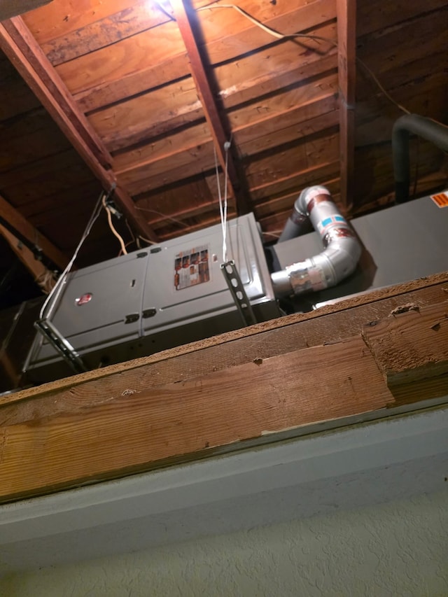 1608 University Dr, Richardson, TX 75081 - view of unfinished attic