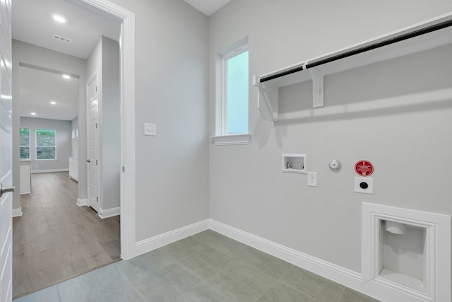 880 Brookwood Blvd, Haslet, TX 76052 - clothes washing area with hookup for a gas dryer, hookup for an electric dryer, washer hookup, baseboards, and recessed lighting